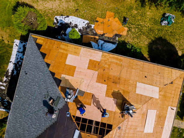 Quick and Trustworthy Emergency Roof Repair Services in Country Knolls, NY